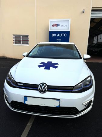 VOLKSWAGEN E-GOLF