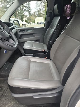 VOLKSWAGEN T6 RESTYLE