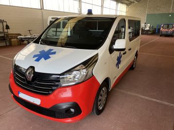 Ambulance occasion RENAULT TRAFIC L1H1